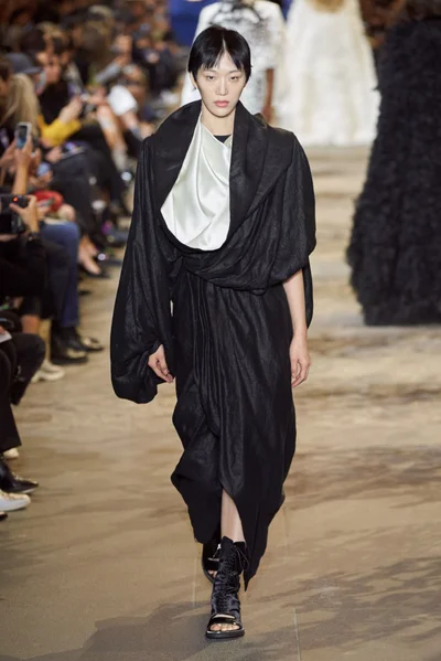 Look 34